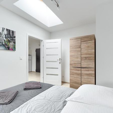 Toress Apartamenty Economy ชเตชชิน ภายนอก รูปภาพ